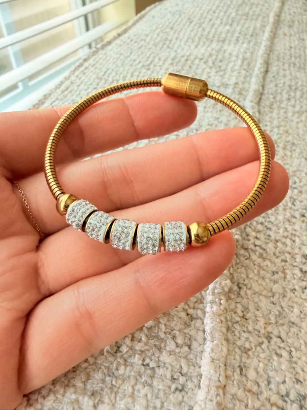 Gold Bracelet with White Crystal Rondelle Beads - Picture 2 of 6